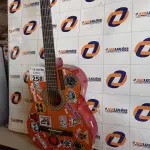 LOTE 258 - 01 VIOLÃO MARCA GIANINI MODELO N-14N. (NO ESTADO, LEILÃO NÃO TEM GARANTIA E NEM DEVOLUÇÃO, SUJEITO A POSSÍVEIS AVARIAS VISÍVEIS/OCULTAS E/OU AUSÊNCIA DE COMPONENTES).