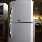 LOTE 320 - 01 GELADEIRA MARCA CONTINENTAL 220V. (NO ESTADO, LEILÃO NÃO TEM GARANTIA E NEM DEVOLUÇÃO, SUJEITO A POSSÍVEIS AVARIAS VISÍVEIS/OCULTAS E/OU AUSÊNCIA DE COMPONENTES).