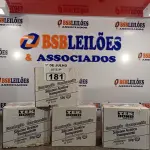 LOTE 181 - 04 CAIXAS COM SILICONE ACÉTICO TRANSPARENTE COM 24 BISNAGAS CADA. (NO ESTADO, LEILÃO NÃO TEM GARANTIA E NEM DEVOLUÇÃO, SUJEITO A POSSÍVEIS AVARIAS VISÍVEIS/OCULTAS E/OU AUSÊNCIA DE COMPONENTES).