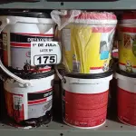 LOTE 175 - 07 BALDES DE DRYKOPRIMER ACQUA, 01 BALDE DE DRYKOVEDA, 01 BALDE DE NELTROL E 01 BALDE DE SIKA IGOL-2 3,6L. (NO ESTADO, LEILÃO NÃO TEM GARANTIA E NEM DEVOLUÇÃO, SUJEITO A POSSÍVEIS AVARIAS VISÍVEIS/OCULTAS E/OU AUSÊNCIA DE COMPONENTES).