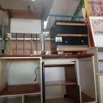 LOTE 344 - 01 LOTE COM VÁRIAS MESAS EM MADEIRA MODELOS DIVERSOS.  (NO ESTADO, LEILÃO NÃO TEM GARANTIA E NEM DEVOLUÇÃO, SUJEITO A POSSÍVEIS AVARIAS VISÍVEIS/OCULTAS E/OU AUSÊNCIA DE COMPONENTES).