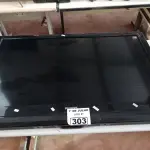 LOTE 303 - 01 TV PHILIPS 42” POL PARA RETIRADA DE PEÇAS. (NO ESTADO, LEILÃO NÃO TEM GARANTIA E NEM DEVOLUÇÃO, SUJEITO A POSSÍVEIS AVARIAS VISÍVEIS/OCULTAS E/OU AUSÊNCIA DE COMPONENTES).