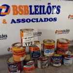 LOTE 172 - 01 LOTE COM VÁRIAS LATAS DE TINTAS 800ML CORES DIVERSAS. (NO ESTADO, LEILÃO NÃO TEM GARANTIA E NEM DEVOLUÇÃO, SUJEITO A POSSÍVEIS AVARIAS VISÍVEIS/OCULTAS E/OU AUSÊNCIA DE COMPONENTES).