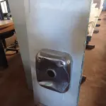 LOTE 412 - 01 PIA EM AÇO INOX CIMENTADA COM 01 CUBA MEDINDO 1,20M X 0,53CM. (NO ESTADO, LEILÃO NÃO TEM GARANTIA E NEM DEVOLUÇÃO, SUJEITO A POSSÍVEIS AVARIAS VISÍVEIS/OCULTAS E/OU AUSÊNCIA DE COMPONENTES).