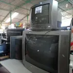 LOTE 322 - 03 TV’S DE TUBO MARCAS E MODELOS DIVERSOS. (NO ESTADO, LEILÃO NÃO TEM GARANTIA E NEM DEVOLUÇÃO, SUJEITO A POSSÍVEIS AVARIAS VISÍVEIS/OCULTAS E/OU AUSÊNCIA DE COMPONENTES).