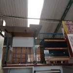 LOTE 344 - 01 LOTE COM VÁRIAS MESAS EM MADEIRA MODELOS DIVERSOS.  (NO ESTADO, LEILÃO NÃO TEM GARANTIA E NEM DEVOLUÇÃO, SUJEITO A POSSÍVEIS AVARIAS VISÍVEIS/OCULTAS E/OU AUSÊNCIA DE COMPONENTES).