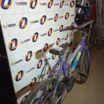 LOTE 223 - 01 BICICLETA ARO 24. (NO ESTADO, LEILÃO NÃO TEM GARANTIA E NEM DEVOLUÇÃO, SUJEITO A POSSÍVEIS AVARIAS VISÍVEIS/OCULTAS E/OU AUSÊNCIA DE COMPONENTES).