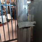 LOTE 398 - 02 PORTAS DE ENROLAR NAS MEDIDAS: 1,32M/0,98CM LARGURAS. (NO ESTADO, LEILÃO NÃO TEM GARANTIA E NEM DEVOLUÇÃO, SUJEITO A POSSÍVEIS AVARIAS VISÍVEIS/OCULTAS E/OU AUSÊNCIA DE COMPONENTES).