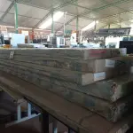 LOTE 370 - 01 LOTE COM VÁRIAS PEÇAS DE MOVEIS DESMONTADAS. (NO ESTADO, LEILÃO NÃO TEM GARANTIA E NEM DEVOLUÇÃO, SUJEITO A POSSÍVEIS AVARIAS VISÍVEIS/OCULTAS E/OU AUSÊNCIA DE COMPONENTES).