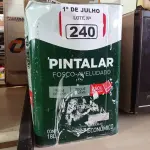 LOTE 240 - 01 LATA DE TINTA IQUINE PINTALAR FOSCO AVELUDADO INTERIORES NA COR BRANCO GELO 18L. (NO ESTADO, LEILÃO NÃO TEM GARANTIA E NEM DEVOLUÇÃO, SUJEITO A POSSÍVEIS AVARIAS VISÍVEIS/OCULTAS E/OU AUSÊNCIA DE COMPONENTES).