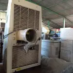 LOTE 135 - 01 AR CONDICIONADO PORTÁTIL MARCA GREE 12.000BTU 127V. (NO ESTADO, LEILÃO NÃO TEM GARANTIA E NEM DEVOLUÇÃO, SUJEITO A POSSÍVEIS AVARIAS VISÍVEIS/OCULTAS E/OU AUSÊNCIA DE COMPONENTES).