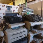 LOTE 134 - 01 LOTE COM IMPRESSORAS E APARELHOS DE FAX MARCAS E MODELOS DIVERSOS. (NO ESTADO, LEILÃO NÃO TEM GARANTIA E NEM DEVOLUÇÃO, SUJEITO A POSSÍVEIS AVARIAS VISÍVEIS/OCULTAS E/OU AUSÊNCIA DE COMPONENTES).