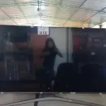 LOTE 414 - 01 TV SAMSUNG 49” POL PARA RETIRADA DE PEÇAS. (NO ESTADO, LEILÃO NÃO TEM GARANTIA E NEM DEVOLUÇÃO, SUJEITO A POSSÍVEIS AVARIAS VISÍVEIS/OCULTAS E/OU AUSÊNCIA DE COMPONENTES).