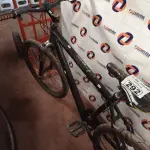 LOTE 292 - 01 BICICLETA ARO 26. (NO ESTADO, LEILÃO NÃO TEM GARANTIA E NEM DEVOLUÇÃO, SUJEITO A POSSÍVEIS AVARIAS VISÍVEIS/OCULTAS E/OU AUSÊNCIA DE COMPONENTES).