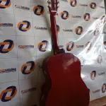 LOTE 258 - 01 VIOLÃO MARCA GIANINI MODELO N-14N. (NO ESTADO, LEILÃO NÃO TEM GARANTIA E NEM DEVOLUÇÃO, SUJEITO A POSSÍVEIS AVARIAS VISÍVEIS/OCULTAS E/OU AUSÊNCIA DE COMPONENTES).