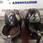 LOTE 281 - 02 AIR FRY MARCAS E MODELOS DIVERSOS. (NO ESTADO, LEILÃO NÃO TEM GARANTIA E NEM DEVOLUÇÃO, SUJEITO A POSSÍVEIS AVARIAS VISÍVEIS/OCULTAS E/OU AUSÊNCIA DE COMPONENTES).