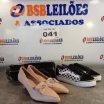 LOTE 041 - 02 – PARES DE CALÇADOS FEMININO Nº 35 (NO ESTADO, NÃO SABEMOS SE FUNCIONA. LEILÃO NÃO TEM GARANTIA E NEM DEVOLUÇÃO, SUJEITO A POSSÍVEIS AVARIAS VISÍVEIS/OCULTAS E/OU AUSÊNCIA DE COMPONENTES)