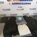 LOTE 120 - 08 – PEÇAS DE ROUPAS MASCULINAS (NO ESTADO, NÃO SABEMOS SE FUNCIONA. LEILÃO NÃO TEM GARANTIA E NEM DEVOLUÇÃO, SUJEITO A POSSÍVEIS AVARIAS VISÍVEIS/OCULTAS E/OU AUSÊNCIA DE COMPONENTES)