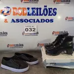 LOTE 032 - 02 – PARES DE CALÇADOS FEMININO Nº 37 (NO ESTADO, NÃO SABEMOS SE FUNCIONA. LEILÃO NÃO TEM GARANTIA E NEM DEVOLUÇÃO, SUJEITO A POSSÍVEIS AVARIAS VISÍVEIS/OCULTAS E/OU AUSÊNCIA DE COMPONENTES)