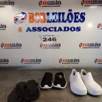 LOTE 246 - 03 – PARES DE CALÇADOS FEMININO Nº 34 (NO ESTADO, NÃO SABEMOS SE FUNCIONA. LEILÃO NÃO TEM GARANTIA E NEM DEVOLUÇÃO, SUJEITO A POSSÍVEIS AVARIAS VISÍVEIS/OCULTAS E/OU AUSÊNCIA DE COMPONENTES)