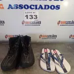 LOTE 133 - 02 – PARES DE CALÇADOS MASCULINO Nº 41 (NO ESTADO, NÃO SABEMOS SE FUNCIONA. LEILÃO NÃO TEM GARANTIA E NEM DEVOLUÇÃO, SUJEITO A POSSÍVEIS AVARIAS VISÍVEIS/OCULTAS E/OU AUSÊNCIA DE COMPONENTES)