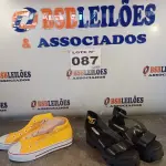 LOTE 087 - 02 – PARES DE CALÇADOS FEMININO Nº 35 (NO ESTADO, NÃO SABEMOS SE FUNCIONA. LEILÃO NÃO TEM GARANTIA E NEM DEVOLUÇÃO, SUJEITO A POSSÍVEIS AVARIAS VISÍVEIS/OCULTAS E/OU AUSÊNCIA DE COMPONENTES)