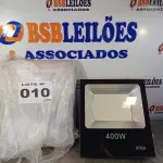 LOTE 010 - 02 - REFLETORES LED 400W BIVOLT (NO ESTADO, NÃO SABEMOS SE FUNCIONA. LEILÃO NÃO TEM GARANTIA E NEM DEVOLUÇÃO, SUJEITO A POSSÍVEIS AVARIAS VISÍVEIS/OCULTAS E/OU AUSÊNCIA DE COMPONENTES)