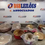 LOTE 132 - 01 - JOGO DE PANELA TRAMONTINA 15 PEÇAS (NO ESTADO, NÃO SABEMOS SE FUNCIONA. LEILÃO NÃO TEM GARANTIA E NEM DEVOLUÇÃO, SUJEITO A POSSÍVEIS AVARIAS VISÍVEIS/OCULTAS E/OU AUSÊNCIA DE COMPONENTES)