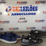 LOTE 208 - 03 – PARES DE CALÇADOS MASCULINO Nº 43 (NO ESTADO, NÃO SABEMOS SE FUNCIONA. LEILÃO NÃO TEM GARANTIA E NEM DEVOLUÇÃO, SUJEITO A POSSÍVEIS AVARIAS VISÍVEIS/OCULTAS E/OU AUSÊNCIA DE COMPONENTES)