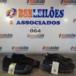 LOTE 064 - 02 – PARES DE CALÇADOS MASCULINO Nº 39 (NO ESTADO, NÃO SABEMOS SE FUNCIONA. LEILÃO NÃO TEM GARANTIA E NEM DEVOLUÇÃO, SUJEITO A POSSÍVEIS AVARIAS VISÍVEIS/OCULTAS E/OU AUSÊNCIA DE COMPONENTES)