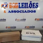 LOTE 035 - 02 – PARES DE CALÇADOS FEMININO Nº 37 (NO ESTADO, NÃO SABEMOS SE FUNCIONA. LEILÃO NÃO TEM GARANTIA E NEM DEVOLUÇÃO, SUJEITO A POSSÍVEIS AVARIAS VISÍVEIS/OCULTAS E/OU AUSÊNCIA DE COMPONENTES)