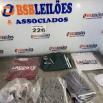 LOTE 226 - 08 – PEÇAS DE ROUPAS MASCULINAS (NO ESTADO, NÃO SABEMOS SE FUNCIONA. LEILÃO NÃO TEM GARANTIA E NEM DEVOLUÇÃO, SUJEITO A POSSÍVEIS AVARIAS VISÍVEIS/OCULTAS E/OU AUSÊNCIA DE COMPONENTES)