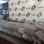 LOTE 104 - 01 - GUARDA ROUPA 6 PORTAS E 2 GAVETAS 620-88 DEMOLIÇÃO (NO ESTADO, NÃO SABEMOS SE FUNCIONA. LEILÃO NÃO TEM GARANTIA E NEM DEVOLUÇÃO, SUJEITO A POSSÍVEIS AVARIAS VISÍVEIS/OCULTAS E/OU AUSÊNCIA DECOMPONENTES)
