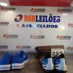 LOTE 255 - 02 – PARES DE CALÇADOS MASCULINO Nº 41 (NO ESTADO, NÃO SABEMOS SE FUNCIONA. LEILÃO NÃO TEM GARANTIA E NEM DEVOLUÇÃO, SUJEITO A POSSÍVEIS AVARIAS VISÍVEIS/OCULTAS E/OU AUSÊNCIA DE COMPONENTES)