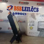 LOTE 100 - 02 - REFLETORES LED 400W BIVOLT (NO ESTADO, NÃO SABEMOS SE FUNCIONA. LEILÃO NÃO TEM GARANTIA E NEM DEVOLUÇÃO, SUJEITO A POSSÍVEIS AVARIAS VISÍVEIS/OCULTAS E/OU AUSÊNCIA DE COMPONENTES)