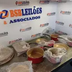 LOTE 132 - 01 - JOGO DE PANELA TRAMONTINA 15 PEÇAS (NO ESTADO, NÃO SABEMOS SE FUNCIONA. LEILÃO NÃO TEM GARANTIA E NEM DEVOLUÇÃO, SUJEITO A POSSÍVEIS AVARIAS VISÍVEIS/OCULTAS E/OU AUSÊNCIA DE COMPONENTES)