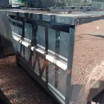 LOTE 512 - 01 BALCÃO EM INOX COM 02 PORTAS DE CORRER. (NO ESTADO, LEILÃO NÃO TEM GARANTIA E NEM DEVOLUÇÃO, SUJEITO A POSSÍVEIS AVARIAS VISÍVEIS/OCULTAS E/OU AUSÊNCIA DE COMPONENTES).