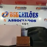 LOTE 191 - 03 - BOLSAS FEMININAS (NO ESTADO, NÃO SABEMOS SE FUNCIONA. LEILÃO NÃO TEM GARANTIA E NEM DEVOLUÇÃO, SUJEITO A POSSÍVEIS AVARIAS VISÍVEIS/OCULTAS E/OU AUSÊNCIA DE COMPONENTES)