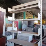 LOTE 496 - 01 ESTANTE DE FERRO COM 06 PRATELEIRAS. (NO ESTADO, LEILÃO NÃO TEM GARANTIA E NEM DEVOLUÇÃO, SUJEITO A POSSÍVEIS AVARIAS VISÍVEIS/OCULTAS E/OU AUSÊNCIA DE COMPONENTES).