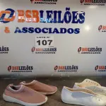 LOTE 107 - 02 – PARES DE CALÇADOS FEMININO Nº 37 (NO ESTADO, NÃO SABEMOS SE FUNCIONA. LEILÃO NÃO TEM GARANTIA E NEM DEVOLUÇÃO, SUJEITO A POSSÍVEIS AVARIAS VISÍVEIS/OCULTAS E/OU AUSÊNCIA DE COMPONENTES)