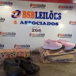 LOTE 266 - 02 – PARES DE CALÇADOS FEMININO Nº 35 (NO ESTADO, NÃO SABEMOS SE FUNCIONA. LEILÃO NÃO TEM GARANTIA E NEM DEVOLUÇÃO, SUJEITO A POSSÍVEIS AVARIAS VISÍVEIS/OCULTAS E/OU AUSÊNCIA DE COMPONENTES)