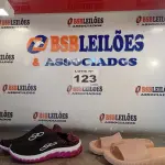 LOTE 123 - 02 – PARES DE CALÇADOS FEMININO Nº 38 (NO ESTADO, NÃO SABEMOS SE FUNCIONA. LEILÃO NÃO TEM GARANTIA E NEM DEVOLUÇÃO, SUJEITO A POSSÍVEIS AVARIAS VISÍVEIS/OCULTAS E/OU AUSÊNCIA DE COMPONENTES)