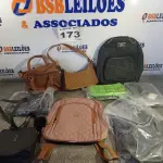 LOTE 173 - 10 – BOLSAS DIVERSAS (NO ESTADO, NÃO SABEMOS SE FUNCIONA. LEILÃO NÃO TEM GARANTIA E NEM DEVOLUÇÃO, SUJEITO A POSSÍVEIS AVARIAS VISÍVEIS/OCULTAS E/OU AUSÊNCIA DE COMPONENTES)