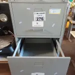 LOTE 276 - 01 ARMÁRIO DE AÇO COM 04 GAVETAS. (NO ESTADO, LEILÃO NÃO TEM GARANTIA E NEM DEVOLUÇÃO, SUJEITO A POSSÍVEIS AVARIAS VISÍVEIS/OCULTAS E/OU AUSÊNCIA DE COMPONENTES).