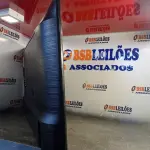 LOTE 274 - 01 SMART TV SAMSUNG LED 43" FULL HD T5300 (NO ESTADO, NÃO SABEMOS SE FUNCIONA. LEILÃO NÃO TEM GARANTIA ENEM DEVOLUÇÃO, SUJEITO A POSSÍVEIS AVARIASVISÍVEIS/OCULTAS E/OU AUSÊNCIA DE COMPONENTES)