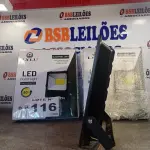 LOTE 116 - 02 - REFLETOR LED 400W BIVOLT (NO ESTADO, NÃO SABEMOS SE FUNCIONA. LEILÃO NÃO TEM GARANTIA E NEM DEVOLUÇÃO, SUJEITO A POSSÍVEIS AVARIAS VISÍVEIS/OCULTAS E/OU AUSÊNCIA DE COMPONENTES)