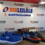 LOTE 255 - 02 – PARES DE CALÇADOS MASCULINO Nº 41 (NO ESTADO, NÃO SABEMOS SE FUNCIONA. LEILÃO NÃO TEM GARANTIA E NEM DEVOLUÇÃO, SUJEITO A POSSÍVEIS AVARIAS VISÍVEIS/OCULTAS E/OU AUSÊNCIA DE COMPONENTES)