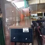 LOTE 494 - 01 LOTE COM VÁRIOS TAMPOS DE VIDRO TEMPERADO TAMANHOS DIVERSOS. (NO ESTADO, LEILÃO NÃO TEM GARANTIA E NEM DEVOLUÇÃO, SUJEITO A POSSÍVEIS AVARIAS VISÍVEIS/OCULTAS E/OU AUSÊNCIA DE COMPONENTES).