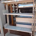 LOTE 505 - 01 ESTANTE DE FERRO COM 06 PRATELEIRAS. (NO ESTADO, LEILÃO NÃO TEM GARANTIA E NEM DEVOLUÇÃO, SUJEITO A POSSÍVEIS AVARIAS VISÍVEIS/OCULTAS E/OU AUSÊNCIA DE COMPONENTES).