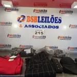 LOTE 215 - 06 – PEÇAS DE ROUPAS FEMININAS (NO ESTADO, NÃO SABEMOS SE FUNCIONA. LEILÃO NÃO TEM GARANTIA E NEM DEVOLUÇÃO, SUJEITO A POSSÍVEIS AVARIAS VISÍVEIS/OCULTAS E/OU AUSÊNCIA DE COMPONENTES)